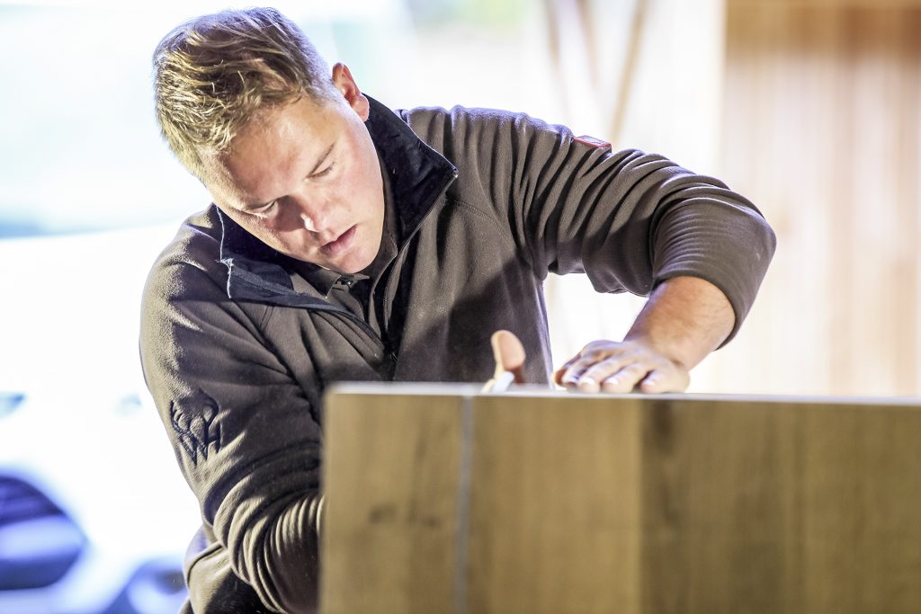 WuedsHoiz_Handarbeit03-1024×683